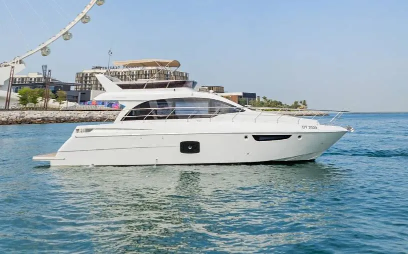 UNO - Luxury 52 ft Power Boat Rental in Dubai