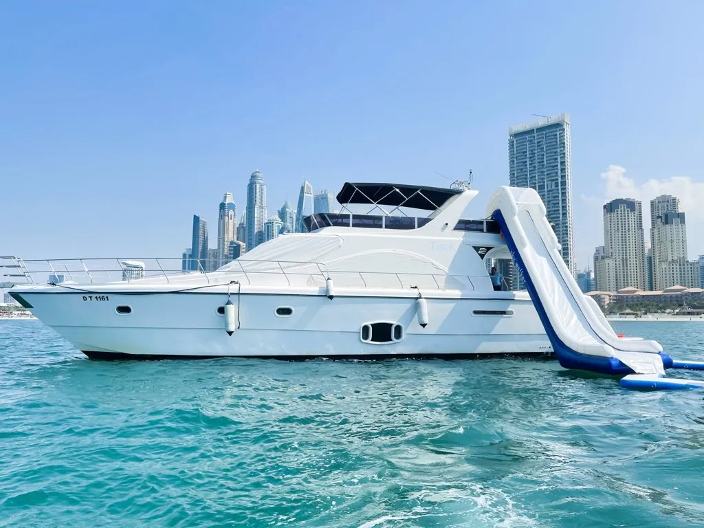 Luxury 75ft Yacht TISCK Charter in Dubai - Starting from 1100 AED
