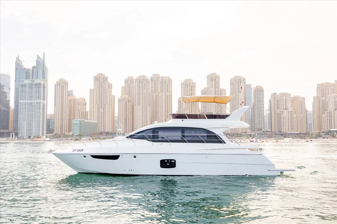 Luxury Yacht OXO 52ft Rental in Dubai
